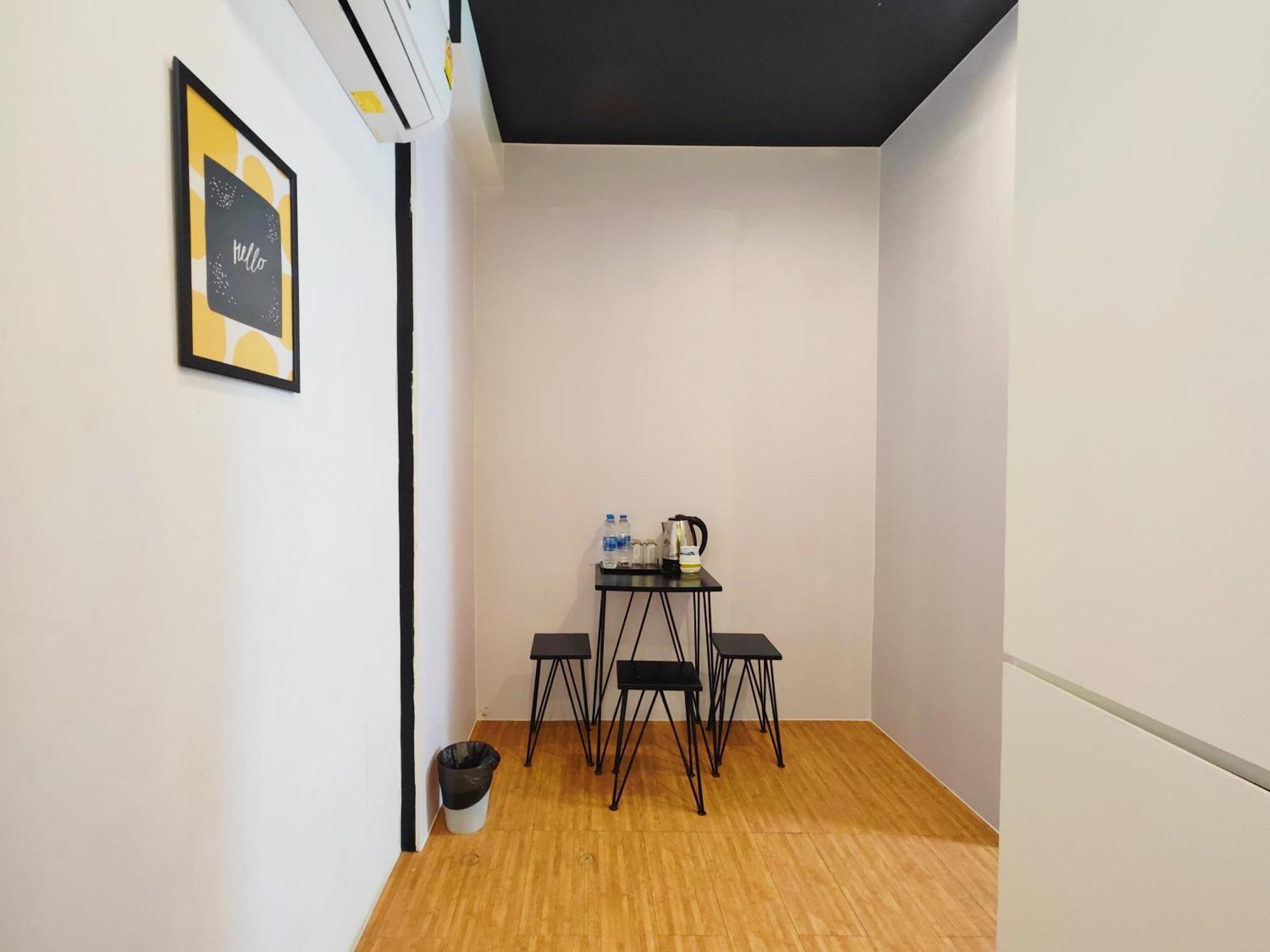 Ostay Asoke Bangkok Makkasan 외부 사진