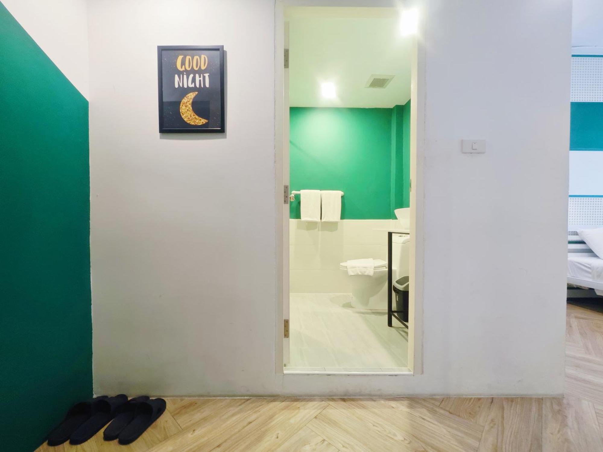 Ostay Asoke Bangkok Makkasan 외부 사진
